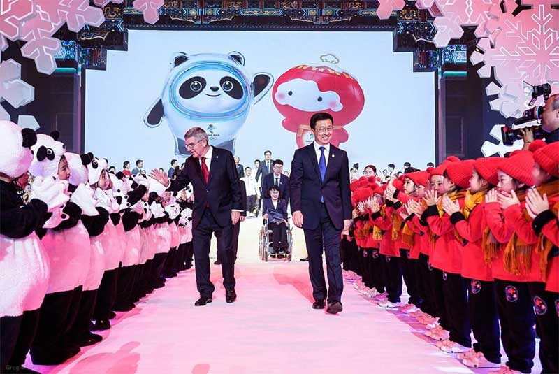 IOC President Thomas Bach helps introduce Beijing 2022 Olympic mascot Bing Dwen Dwen the panda, and Paralympic mascot Shuey Rhon Rhon, a lantern child (IOC Photo)