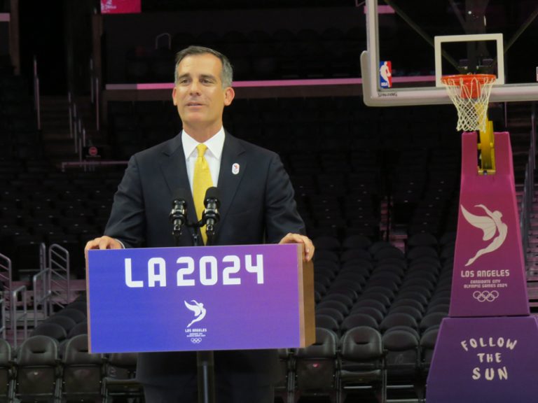 Los Angeles Mayor Eric Garcetti speaks to reporters at the Staples Center (GamesBids Photo)