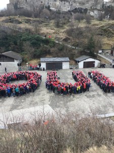 Sion 2026 supporters gather to form 'Oui' in support of Swiss Olympic bid. But it could end if too many others viote 'non' at a June 10 referendum (Sion 2026 Photo)