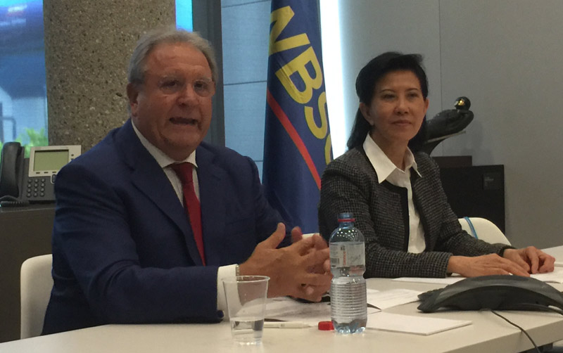 WBSC President Riccardo Fraccari and Secretary General Beng Choo Low speak at the Olympic Museum in Lausanne (GamesBids Photo)